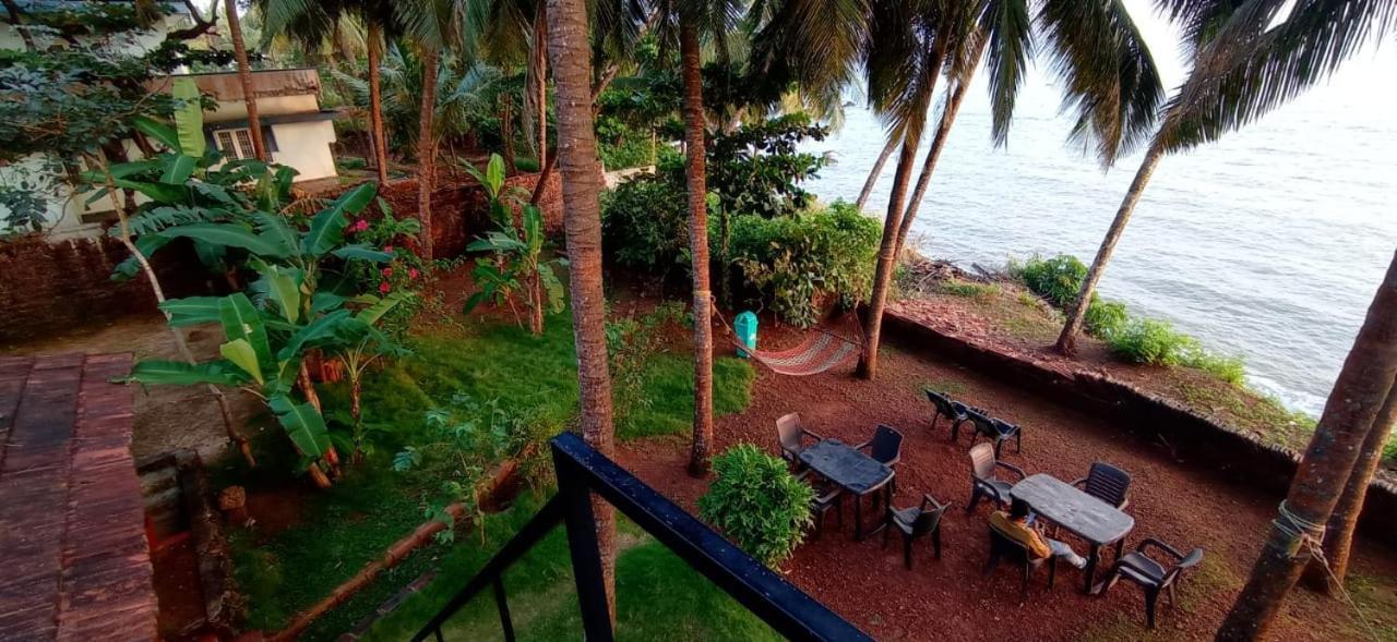 Perch By The Sea Cananor Exterior foto